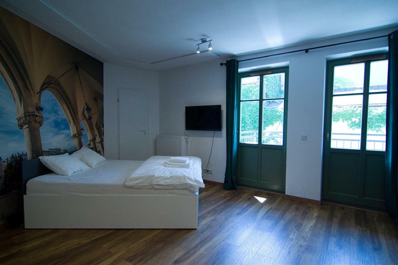Tweety Cracow House In The Old Town Apartment Krakow Luaran gambar
